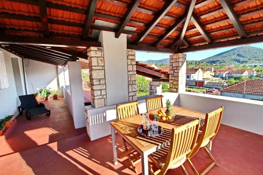 Apartment Lucija Vela Luka Esterno foto